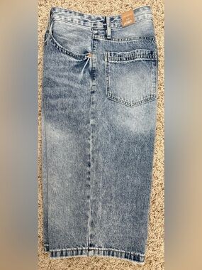 YMI Jorts Bermuda Denim Shorts Relaxed Fit Wide Leg Medium Wash  7/28